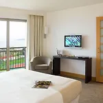 Novotel מלון 5*
