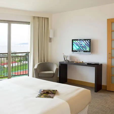 Novotel Hotel 5*