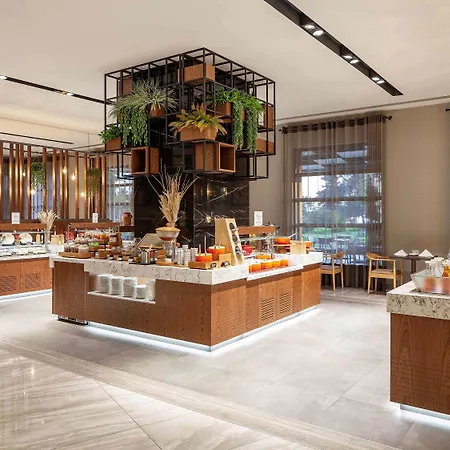 Szálloda Novotel 5*
