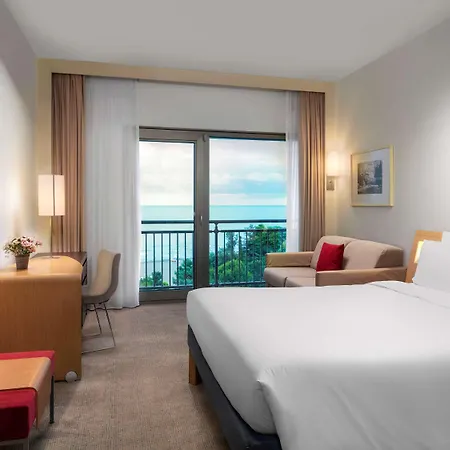 Novotel 5*