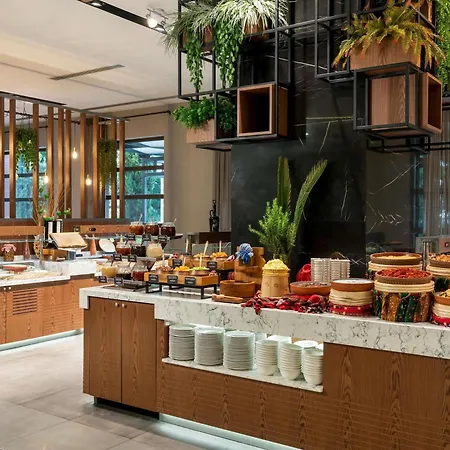 Novotel Ξενοδοχείο 5*