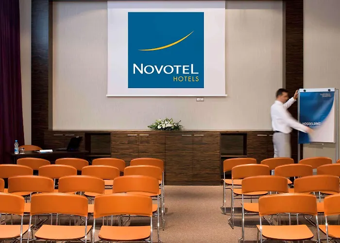 Отель Novotel