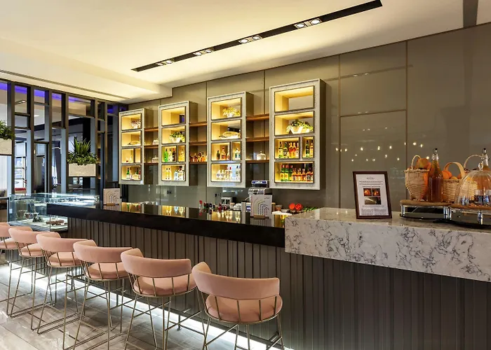 Ξενοδοχείο Novotel 5*